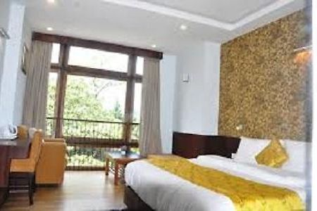 The Golden Crest Hotel Gangtok Buitenkant foto